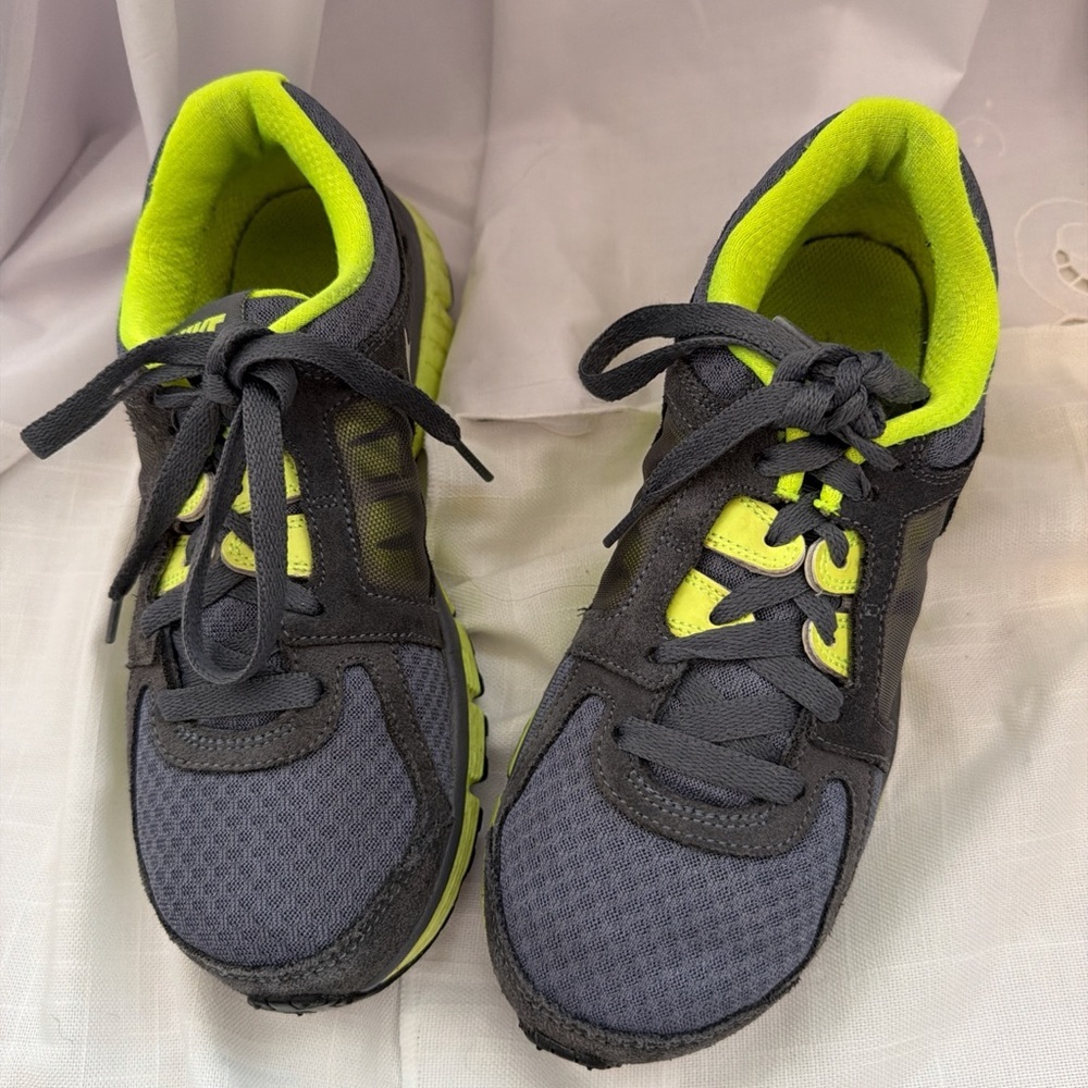 Gorpcore Streetwear Retired Nike Dual Fusion St 2 Running cross trainer W 7.5 - Picture 3 of 10